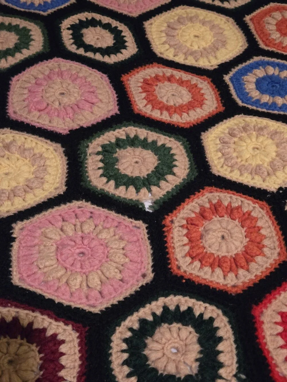 VTG Granny Square Afghan Handmade TIGHT Crochet Hexagon SZ Queen COTTAGE 71